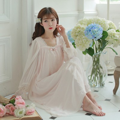 Vintage Royal Princess Nightdress  NEW Elegant Lace Chiffon Dress Retro Lantern sleeves Nightgowns High Quality PT1626