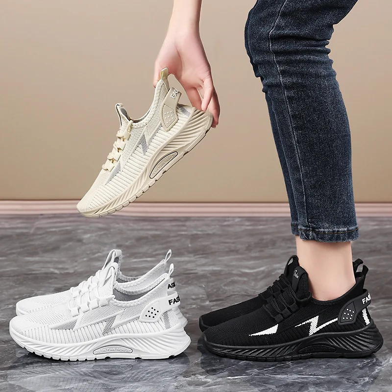 Spring and summer women's shoes are breathable and versatile. The mesh sports shoes are comfortable and casual for women - Image 4